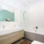 Livin Santocka Апартаменти *