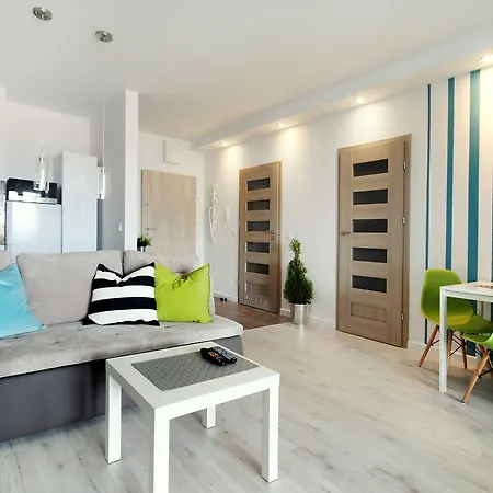 Livin Santocka * Estetino