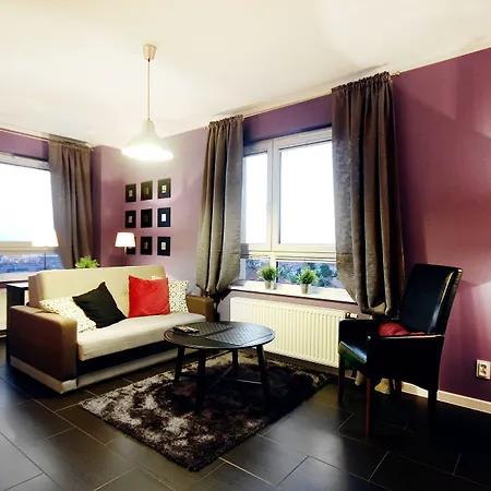 Livin Santocka * Estetino